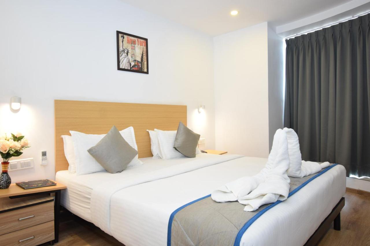 Luxe Queen Room
